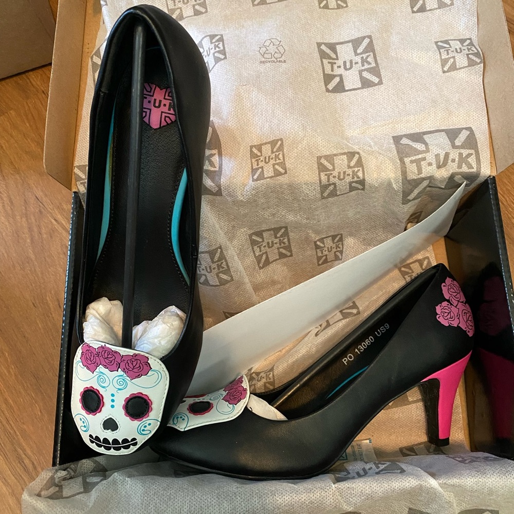 TUK Sugar Skull anti pop heels